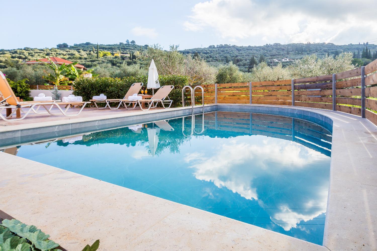 Mazzeto Casa Alonia Villa *